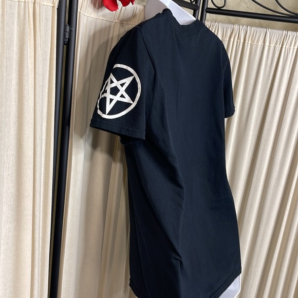 UNISEX- GOTHIC SATIC GOTHCORE TEE SIZE SMALL - Picture 6 of 8